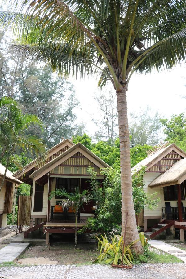 P.A.N. Beach Bungalows Ban Ko Kwang Exterior photo